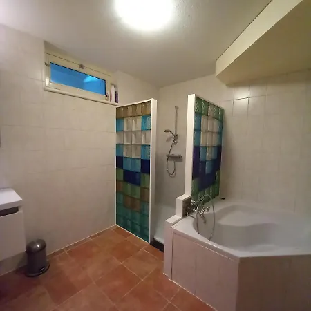 Met Prive Jacuzzie Lunteren