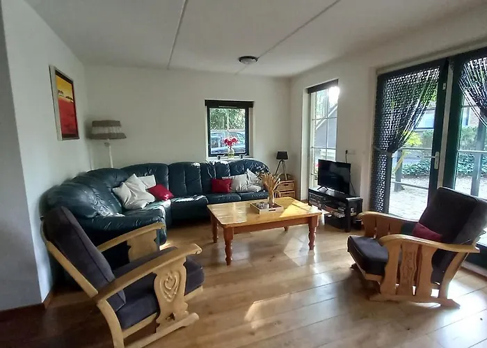 Semesterbostad Met Sauna En Jacuzzie